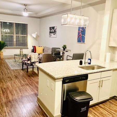 Luxurious And Cozy Apartment In Heart Of Buckhead แอตแลนตา ภายนอก รูปภาพ