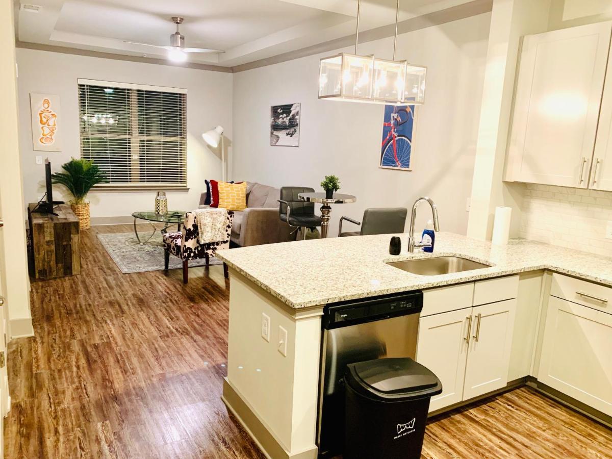 Luxurious And Cozy Apartment In Heart Of Buckhead แอตแลนตา ภายนอก รูปภาพ