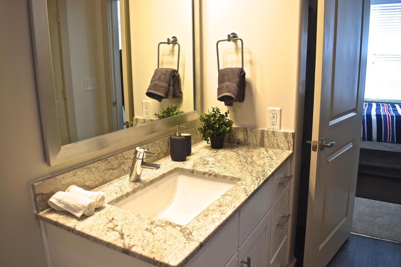 Luxurious And Cozy Apartment In Heart Of Buckhead แอตแลนตา ภายนอก รูปภาพ